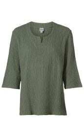 Baumwoll-Bluse in grün mit strukturierter Oberfläche, halblangen Ärmeln und rundem Halsausschnitt mit kleinem Schlitz vorne, gerade geschnitten, Größe 38, leicht tailliert