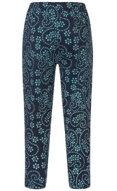 Dunkelblaue Baumwoll-Mix-Hose mit elastischem Bund, gerade geschnitten, bedruckt mit hellblauen Paisley- und Blumenmustern, rückseitige Ansicht.