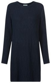 dunkelblaues Baumwoll-Mix-Kleid mit langem Arm und Rundhalsausschnitt, feines Rautenmuster, knieumspielende Länge, figurumspielender Schnitt
