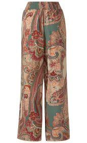 leichte Modal-Hose mit weitem Schnitt, elastischem Bund, farbenfrohem Paisley-Muster in Beige, Grün, Orange und Rot, lange Beinform, locker fallend, ideal für bequemen Sommerlook
