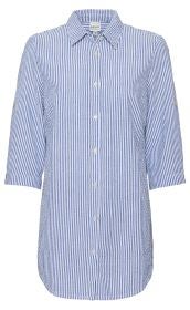 Baumwoll-Bluse mit blau-weiß vertical gestreiftem Muster, durchgehender Knopfleiste, klassischem Kragen und 3/4-Ärmeln mit Aufschlag und Knopfverschluss, locker geschnitten, leicht abgerundeter Saum