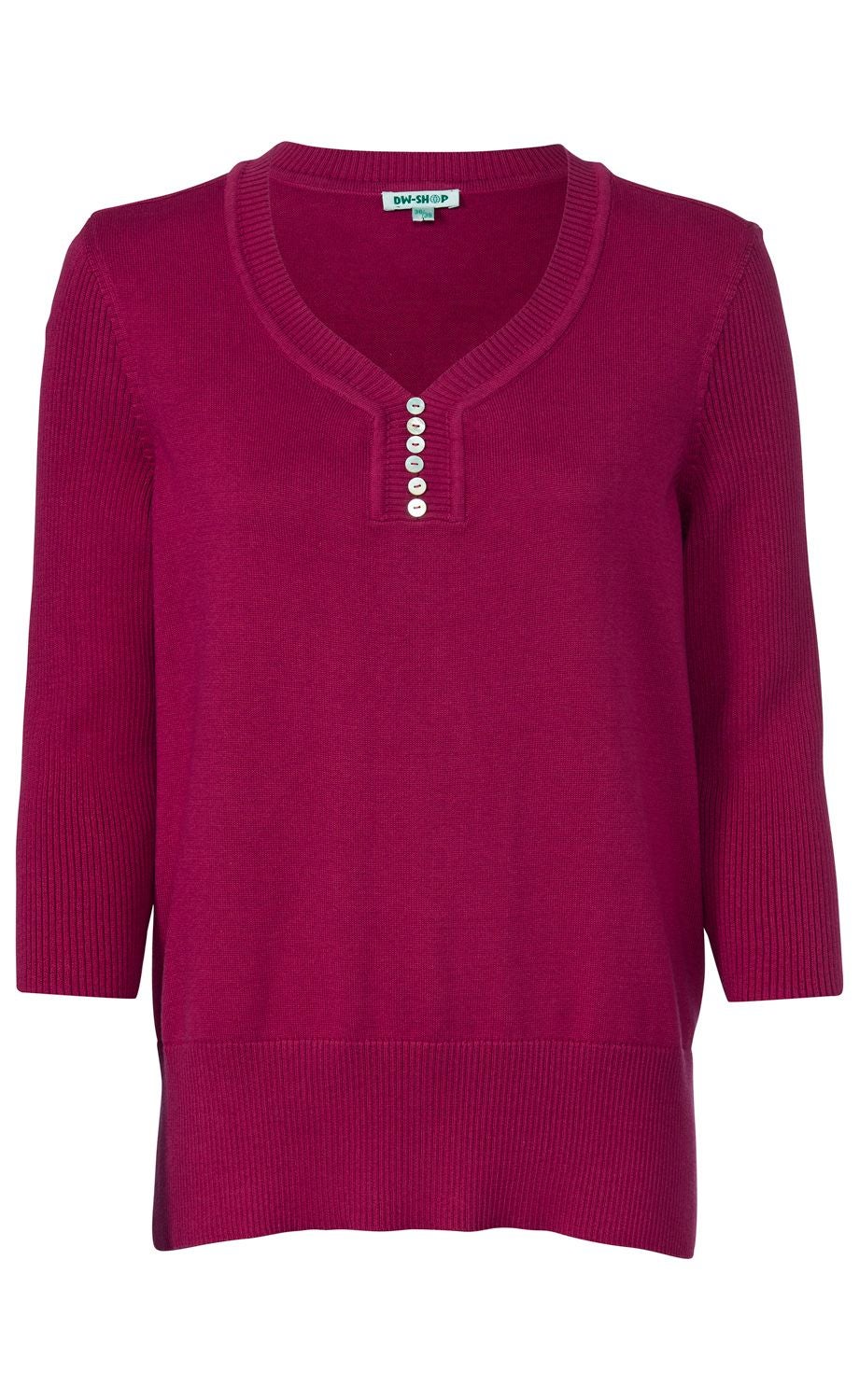 Baumwoll-Mix-Pullover in dunklem Magenta mit V-Ausschnitt, sieben weißen Knöpfen, 3/4-Ärmeln und breitem geripptem Saum und Ärmelabschlüssen, schlichtes Design, feine Strickstruktur