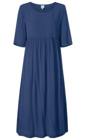Blaues Viskose-Kleid mit halblangen Ärmeln, rundem Ausschnitt und geraffter Taillenpartie, knielang, fließender Stoff, schlichtes und bequemes Design